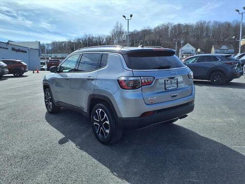 Billet Silver Metallic Clearcoat 2022 Jeep Compass Limited