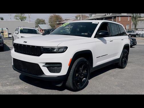 2022 Jeep Grand Cherokee Altitude