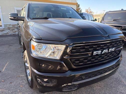 Diamond Black Crystal Pearlcoat 2023 RAM 1500 Big Horn/Lone Star