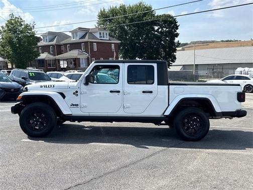 2022 Jeep Gladiator Sport