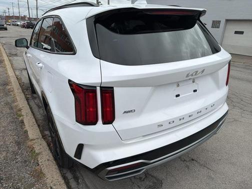 2022 Kia Sorento SX
