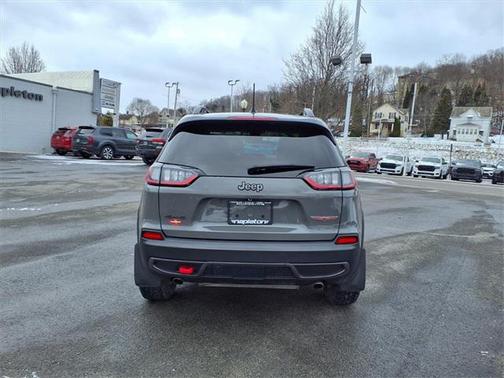 2022 Jeep Cherokee Trailhawk