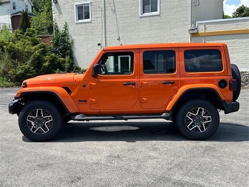 2025 Jeep Wrangler 4-Door Sahara 4x4