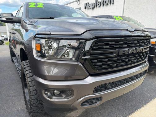 Granite Crystal Metallic Clearcoat 2022 RAM 1500 Big Horn/Lone Star