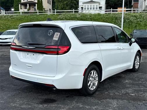 2025 Chrysler Pacifica L
