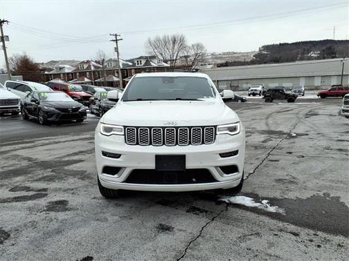 2018 Jeep Grand Cherokee Summit
