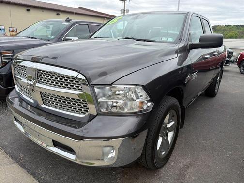 Granite Crystal Metallic Clearcoat 2015 RAM 1500 Big Horn