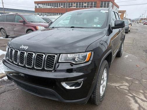 2020 Jeep Grand Cherokee Laredo