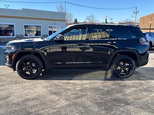 2025 Jeep Grand Cherokee Altitude