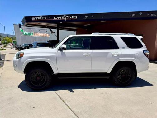 2014 Toyota 4Runner SR5