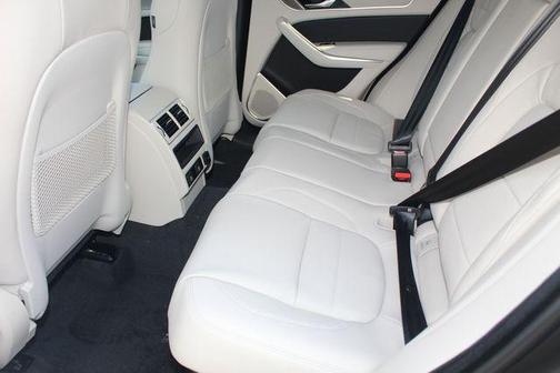 2026 Jaguar F-PACE P250 R-Dynamic S