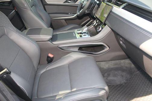 2026 Jaguar F-PACE P400 R-Dynamic S