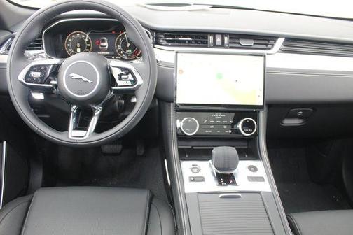 2026 Jaguar F-PACE P250 R-Dynamic S