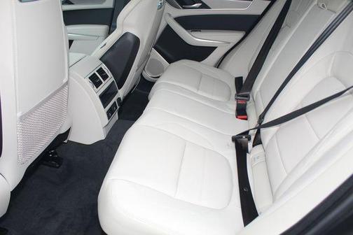 2026 Jaguar F-PACE P250 R-Dynamic S