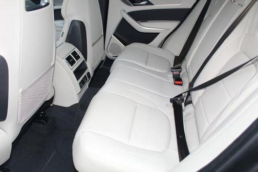 2026 Jaguar F-PACE P250 R-Dynamic S