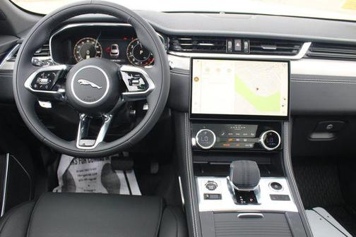 2026 Jaguar F-PACE P250 R-Dynamic S