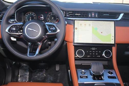 2026 Jaguar F-PACE P400 R-Dynamic S