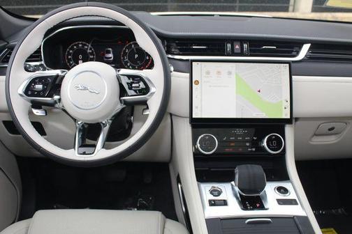 2026 Jaguar F-PACE P250 R-Dynamic S