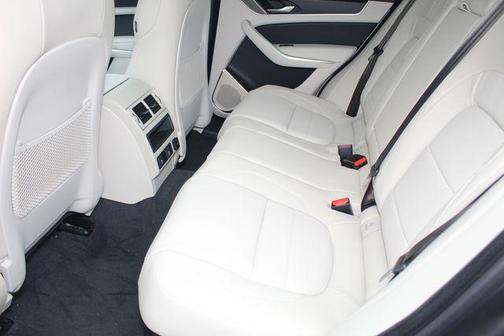 2026 Jaguar F-PACE P250 R-Dynamic S