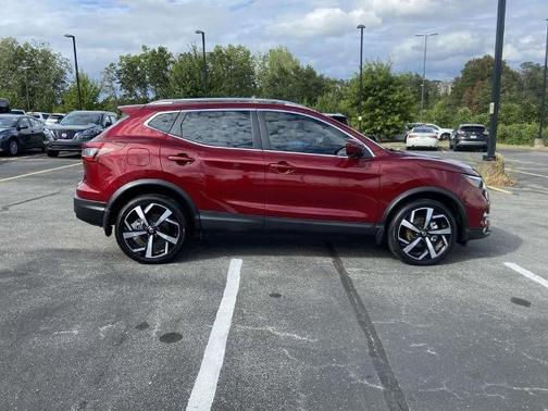 2022 Nissan Rogue Sport SL