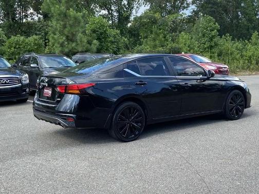 2022 Nissan Altima 2.5 SR