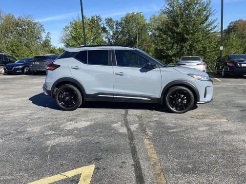 2024 Nissan Kicks SR