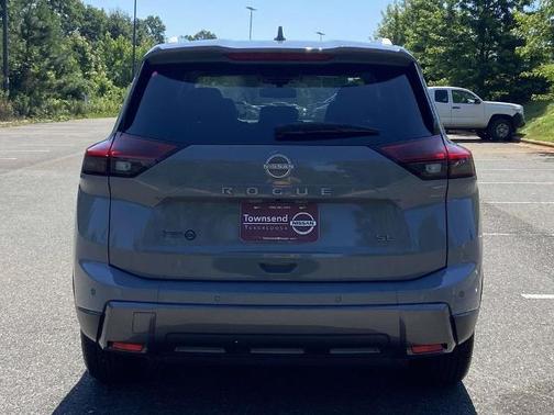Boulder Gray Metallic 2025 Nissan Rogue SL