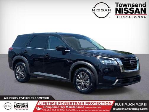 2022 Nissan Pathfinder S