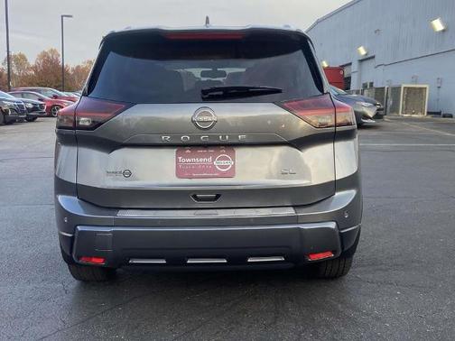 2024 Nissan Rogue SL