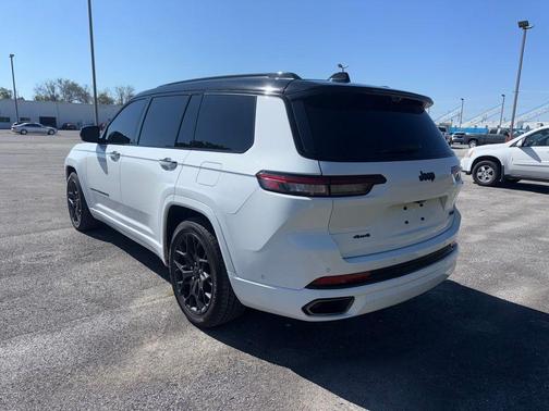 2023 Jeep Grand Cherokee L Summit
