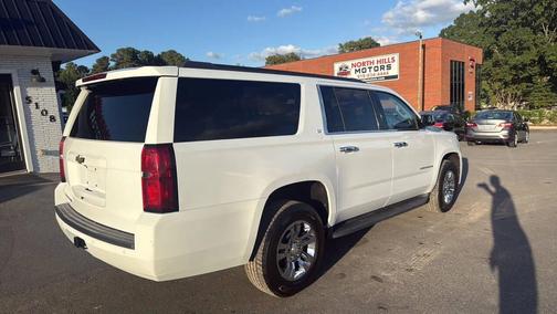 2017 Chevrolet Suburban LT