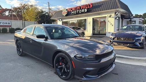 2017 Dodge Charger SXT