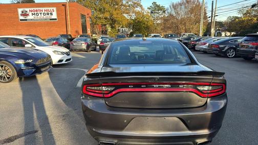 2017 Dodge Charger SXT