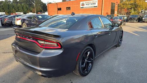 2017 Dodge Charger SXT