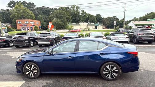 2021 Nissan Altima SR FWD