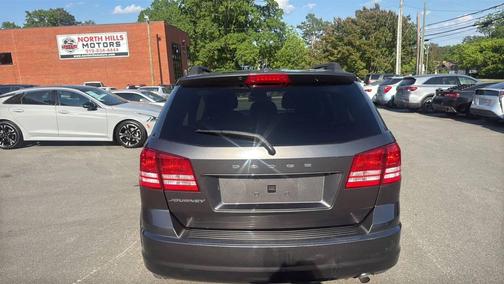 Granite Crystal Metallic Clearcoat 2016 Dodge Journey SE