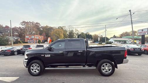 2017 RAM 2500 Big Horn Crew Cab 4x4 6'4' Box