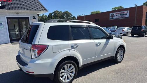 Satin White Pearl 2013 Subaru Forester 2.5X Premium