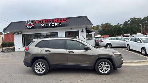 2017 Jeep Cherokee Sport