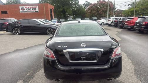 Black 2014 Nissan Maxima SV