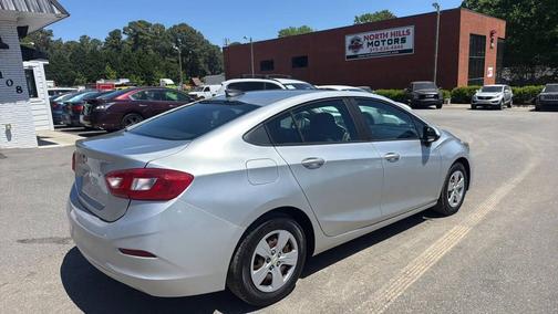 Silver Ice Metallic 2017 Chevrolet Cruze LS