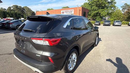 Magnetic Metallic 2020 Ford Escape SE