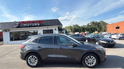Magnetic Metallic 2020 Ford Escape SE