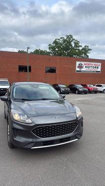 Magnetic Metallic 2020 Ford Escape SE