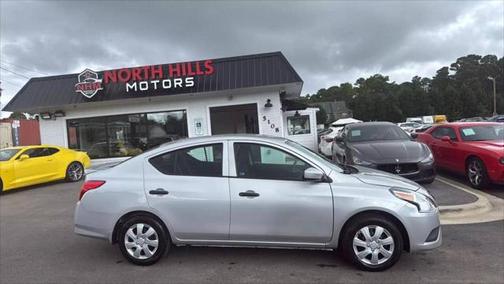 2019 Nissan Versa 1.6 S+