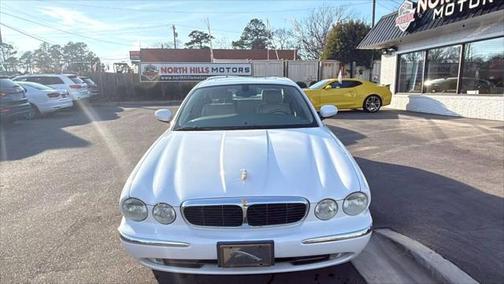 2004 Jaguar XJ Base