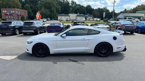 2017 Ford Mustang V6