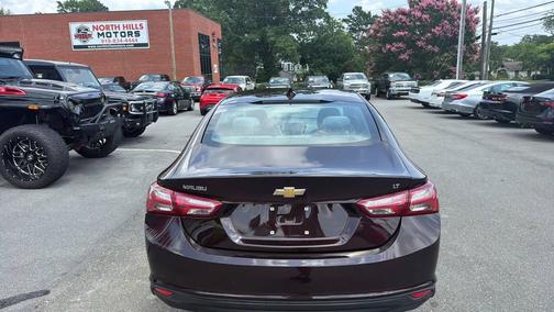 2021 Chevrolet Malibu FWD LT