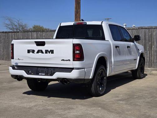 Bright White Clearcoat 2026 RAM 1500 Big Horn/Lone Star