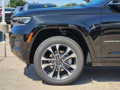 2025 Jeep Grand Cherokee Overland